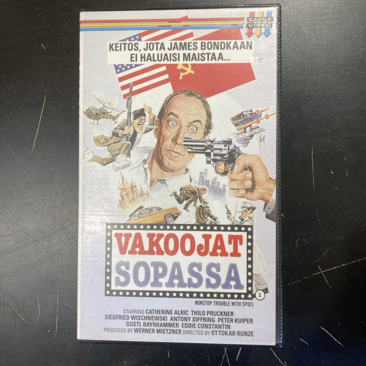 Vakoojat sopassa VHS (VG+/VG+) -komedia-